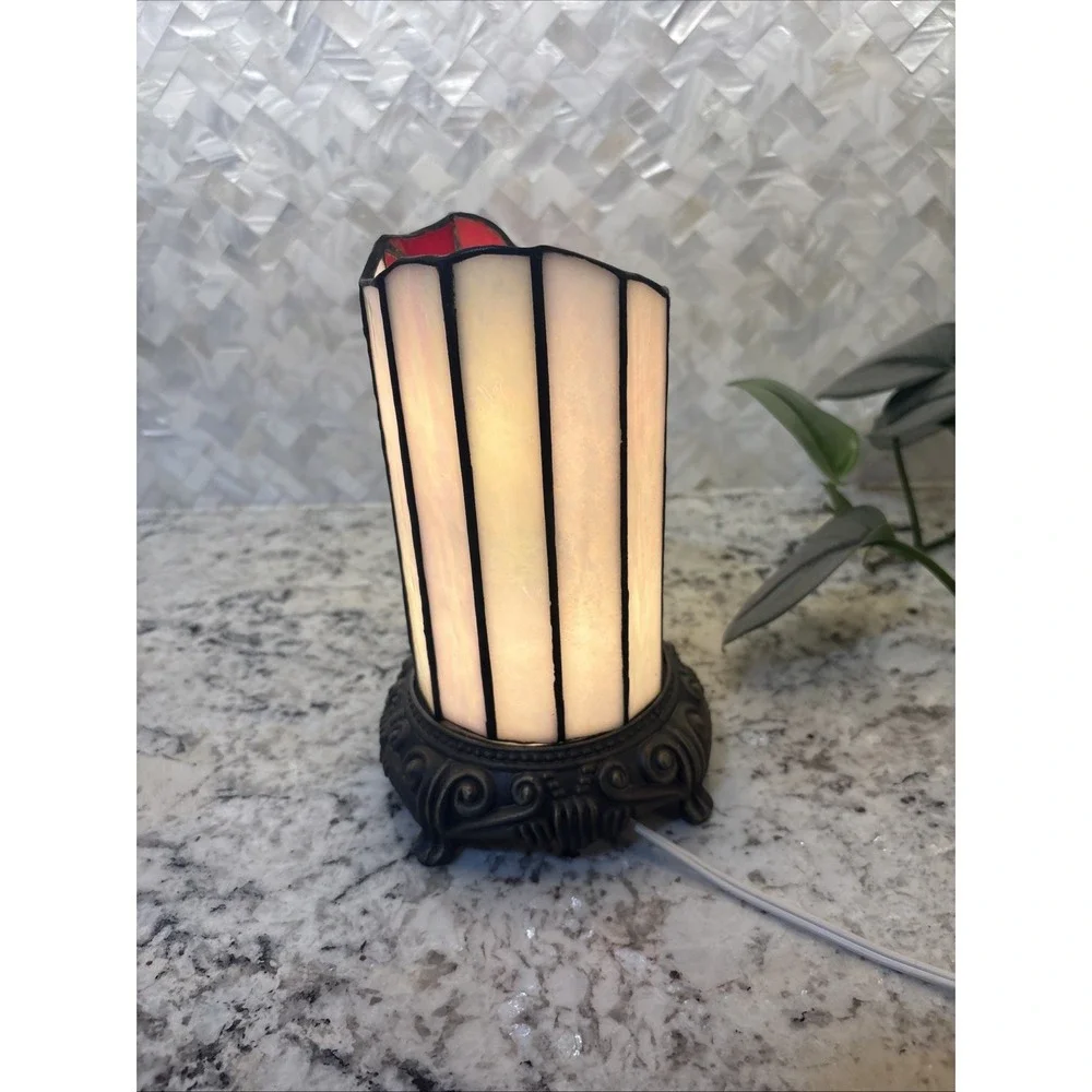 Tiffany Style Night Light Poinsettia Design Christmas‎ Ambience Read